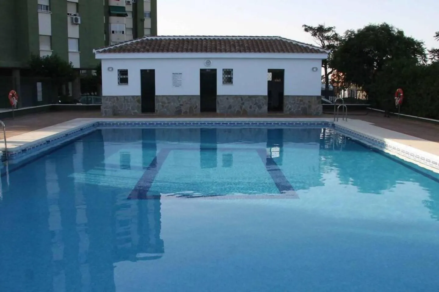 Economico Familias Piscina Apartment Malaga