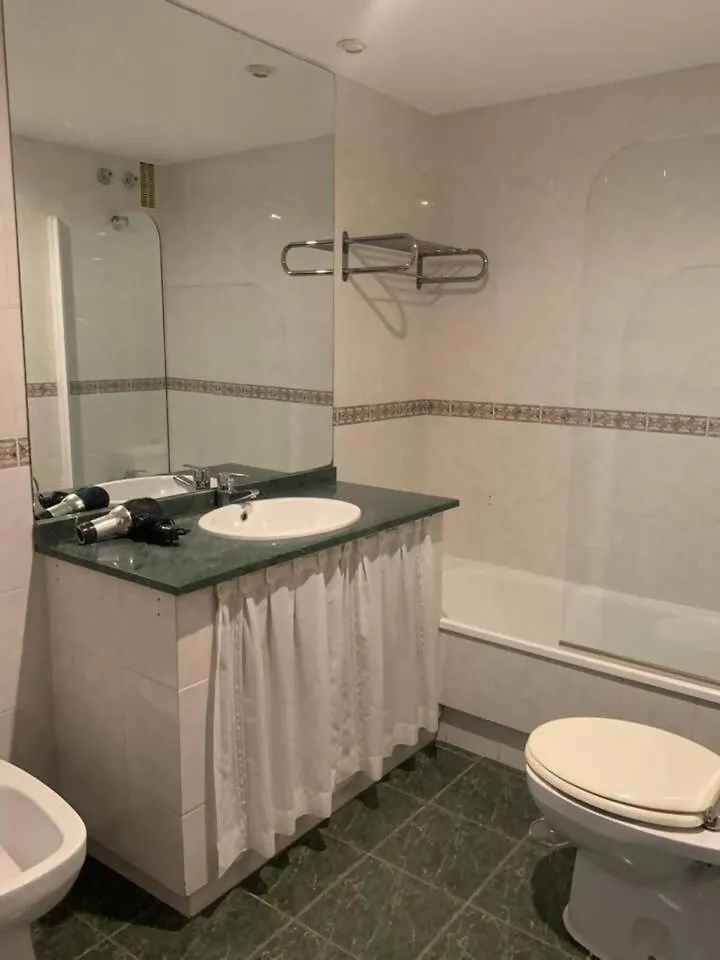 Economico Familias Piscina Apartment Malaga 0*,  Spain